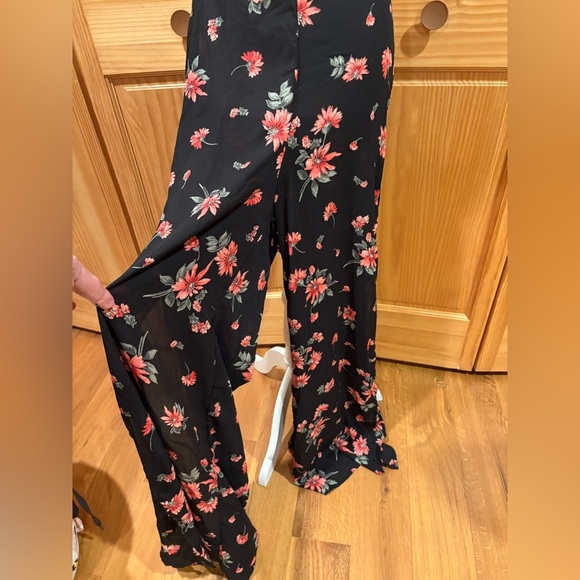 Dress Forum Los Angles Women's Black & Floral Split Leg Sheer Jumpsuit - Picture 2 of 12